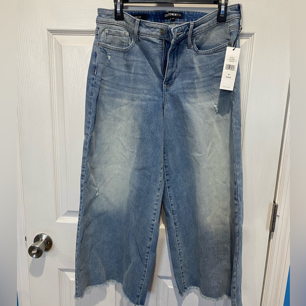 STATEMENT BY NYDJ WIDELEG Jeans